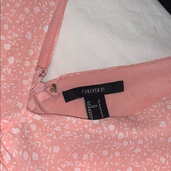 Dress - Picture 3 of 5